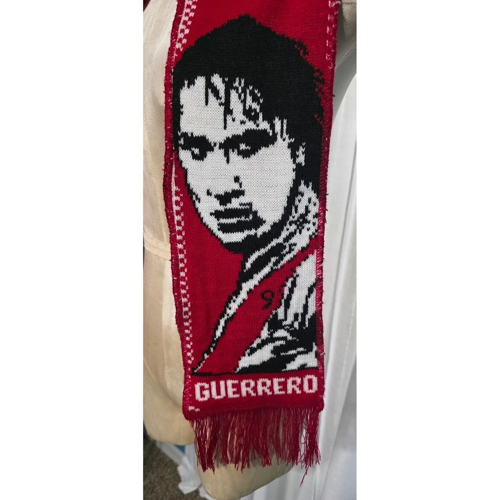 Peru Paolo Guerrero 9 FIFA World Cup Russia 2018 Soccer Scarf Red White Knit